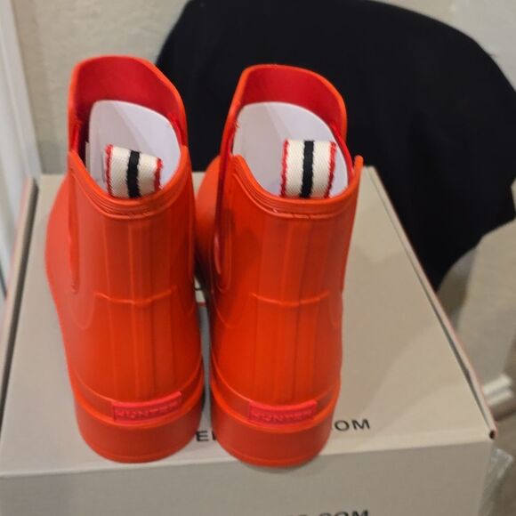 Hunter Tabitha Chelsea Waterproof Rain Boots- Logo Red/Signature - Picture 7 of 7